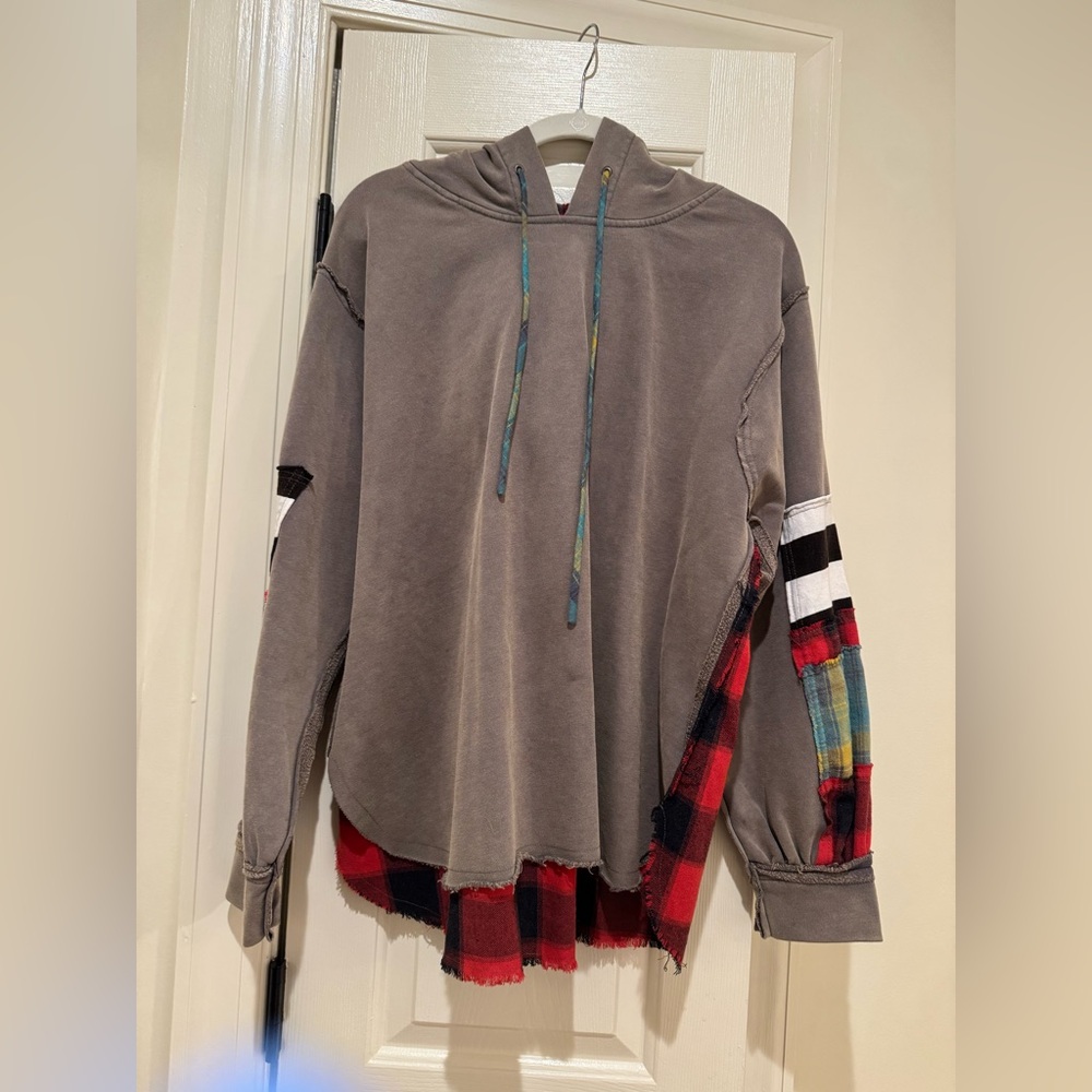 Easel Gray Hooded Sweatshirt with Red Plaid Patchwork size L